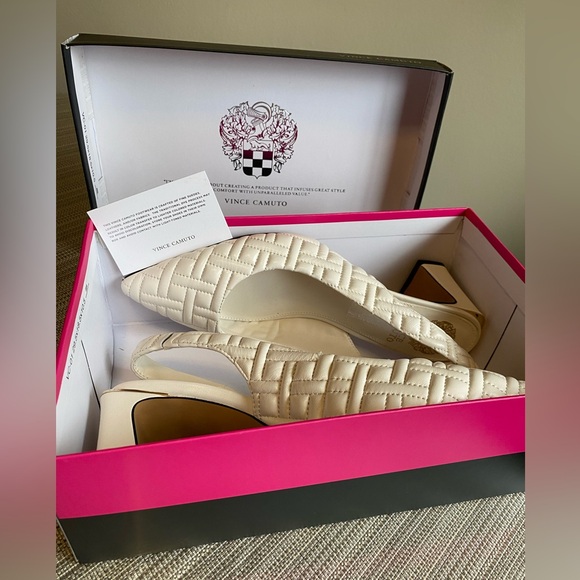 New in box Vince Camuto Leather Cream White Quilted Slingback Heels size 9.5 - Picture 9 of 9